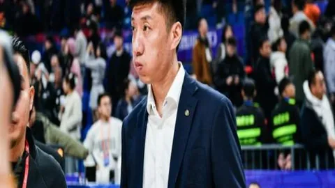 “上海德比超级杯：技战术对决之外，低温考验并存”